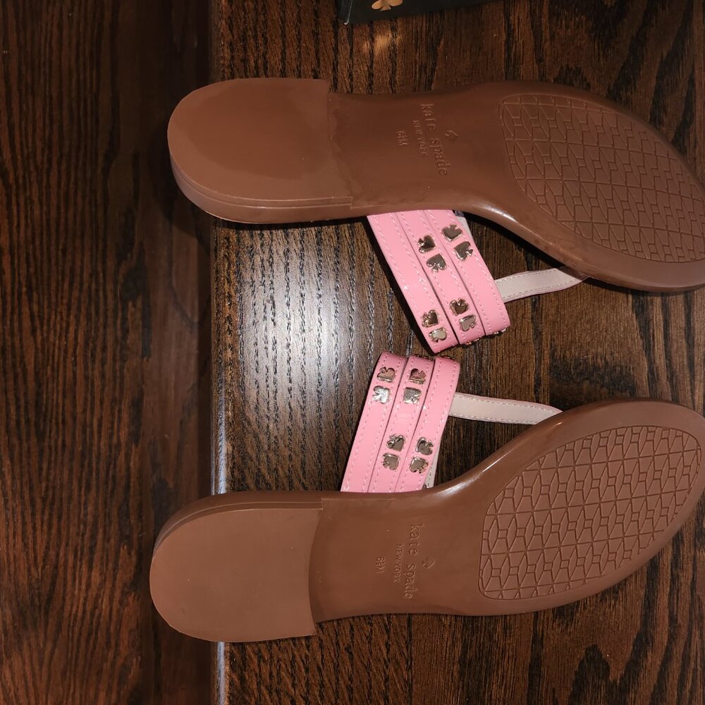 Kate Spade Pink Thong Sandals Slides Pink Patent Leather NEW Size 6.5 - Picture 3 of 4
